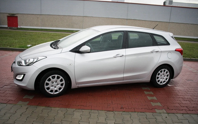 Hyundai I30 cena 19900 przebieg: 335000, rok produkcji 2012 z Rymanów małe 92